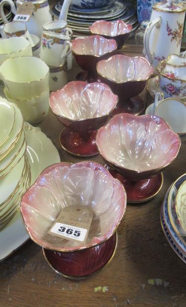 SIX MALING DESSERT BOWLS Image