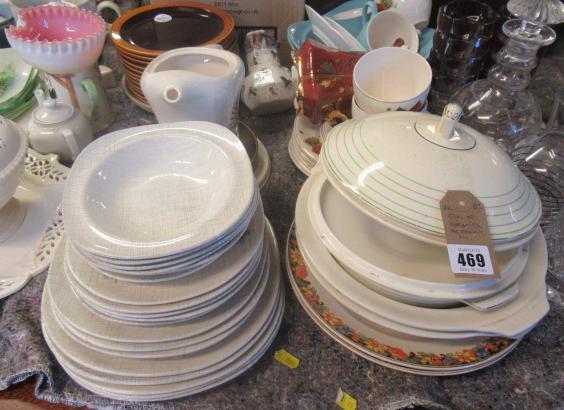 QUANTITY OF CERAMICS INCLUDING MEAKIN Image