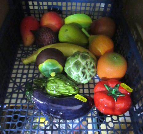 ELEVEN PIECES OF PAINTED FRUIT AND THREE POTTERY VEGETABLES Image