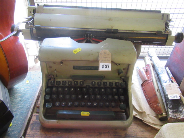 IMPERIAL 66 TYPEWRITER Image