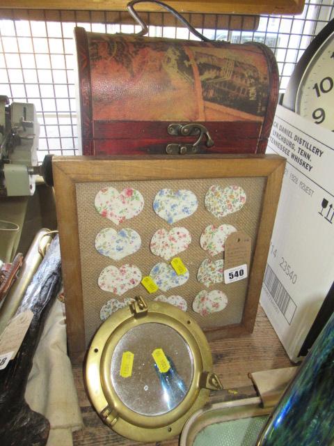 BUTTERFLY 3D PICTURE DECORATIVE WINE BOX AND PORTHOLE MIRROR Image