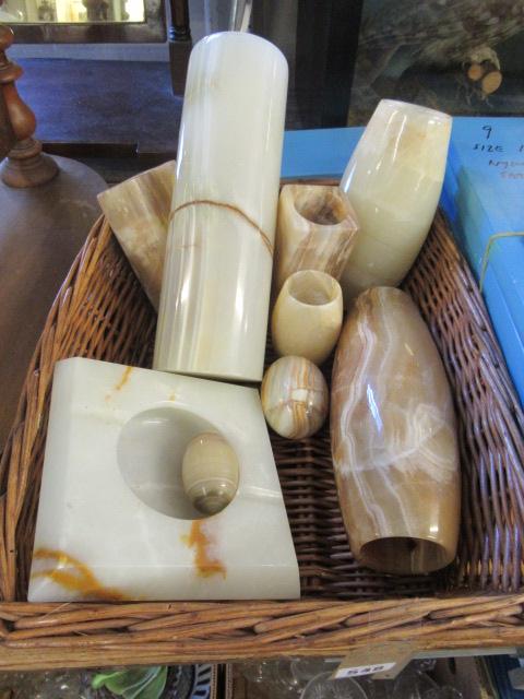 QUANTITY OF ONYX ITEMS Image