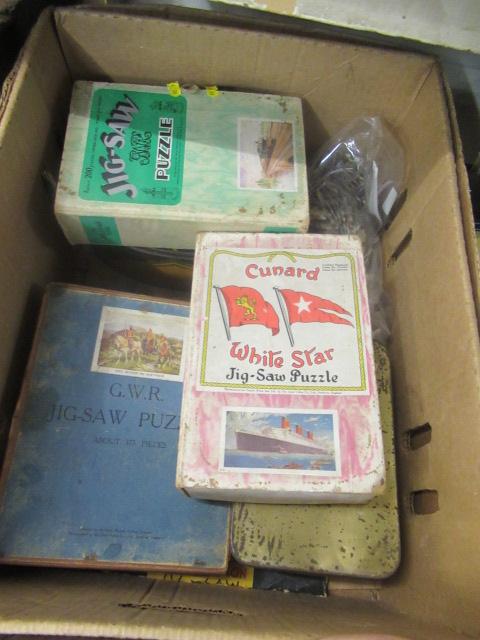 BOX OF VINTAGE JIGSAW PUZZLES Image