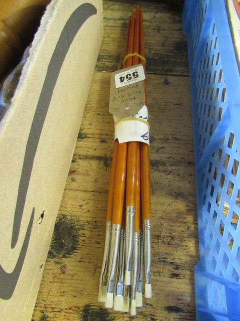 NINE NO 3 SIZE ROWNEY ARTISTS BRUSHES Image