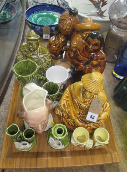 TRAY OF SADLER FIGURAL ITEMS ETC  Image