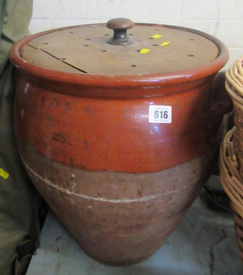 TERRACOTTA BREAD CROCK  Image