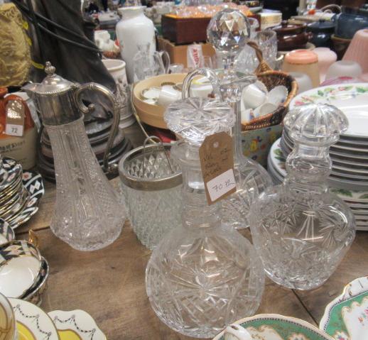 QUANTITY OF GLASS AND DECANTERS Image
