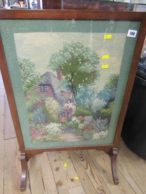 TAPESTRY FIRE SCREEN Image