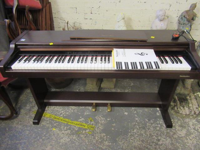 TECHNICS PX203 DIGITAL PIANO Image