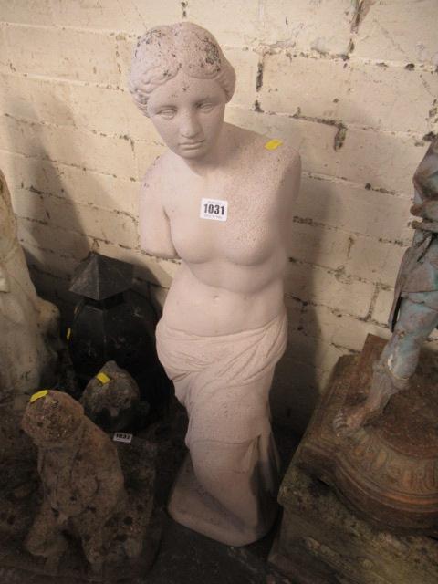 COMPOSITE GARDEN CLASSICAL STATUE Image