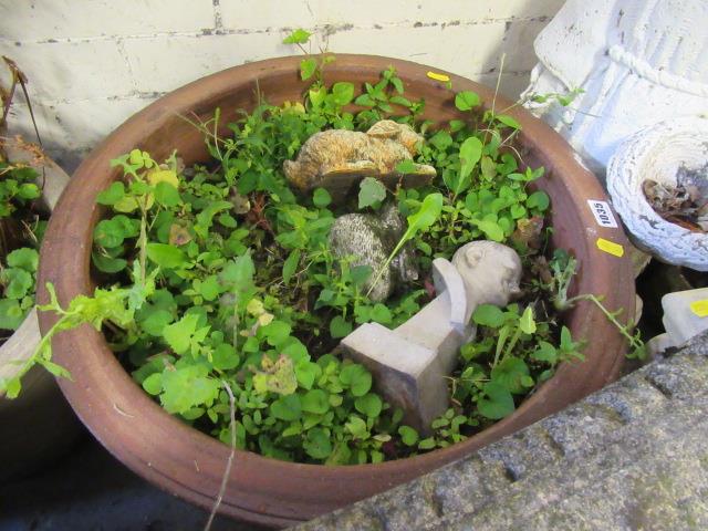 PAIR OF LARGE TERRACOTTA PLANTERS Image