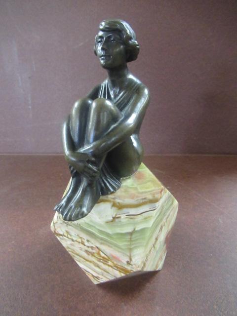 ART DECO FIGURE Image
