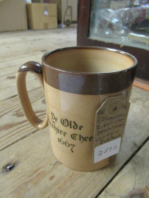 EDWARDIAN ROYAL DOULTON ADVERTISiNG LONDON PUB MUG Image