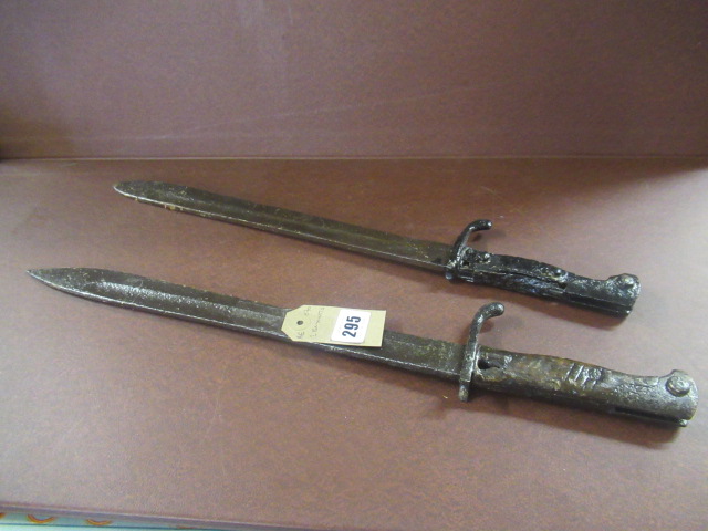 TWO BAYONETS Image