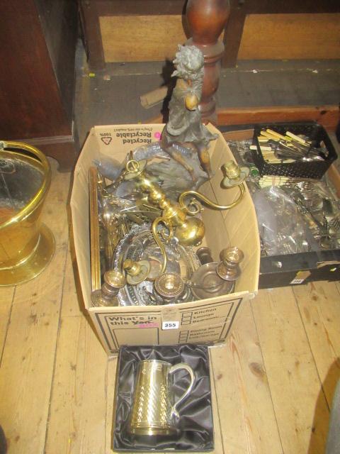 BOX OF METALWARE Image