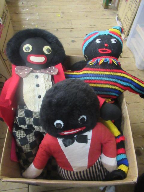 BOX OF ROBERTSON FIGURE SOFT TOYS Image