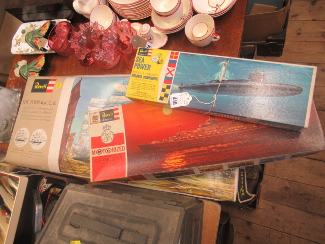 THREE VINTAGE REVELL BOAT KITS Image