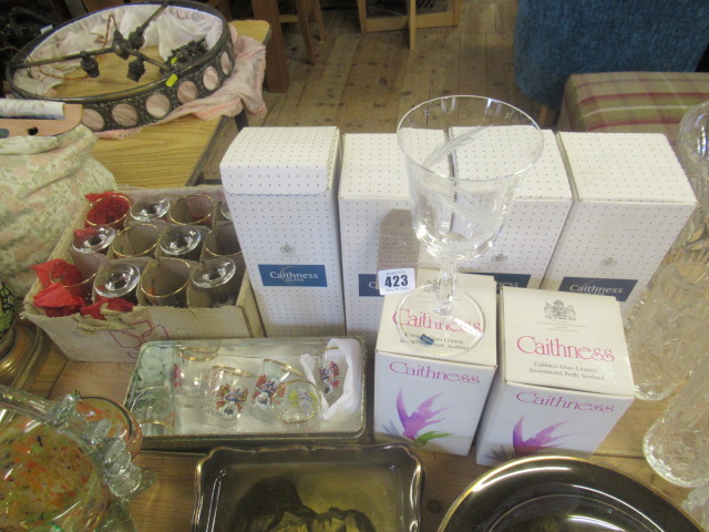 SIX BOXED CAITHNESS GLASSES TIN OF SCOTTISH SHOT GLASSES AND TWELVE BOXED PHEASANT DESIGN SHERRY Image