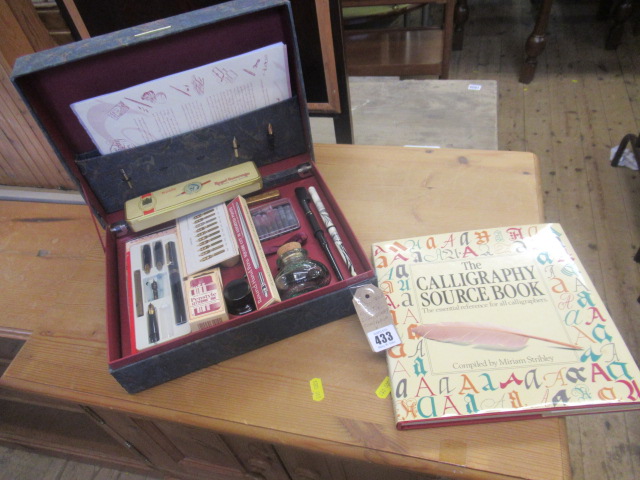 CLASSIC CALIGRAPHY COMPENDIUM AND BOOK Image
