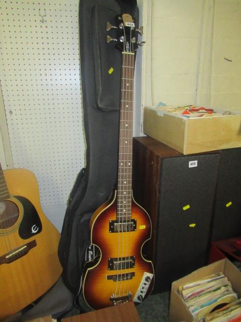 HARLEY BENTON HOFNER STYLE BASS GUITAR WITH CASE Image