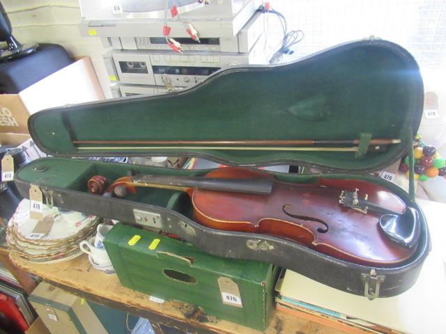 VIOLIN BOW AND CASE Image