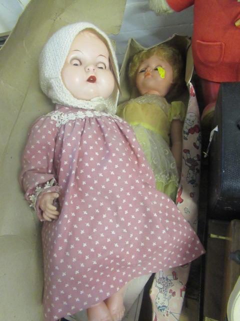 TWO DOLLS Image