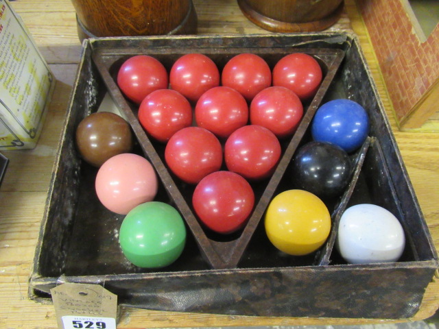 VINTAGE BOXED SNOOKER BALLS Image