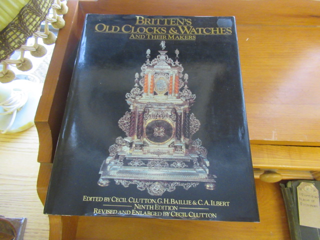 BRITTENS CLOCKS AND WATCHES REFERENCE BOOK Image