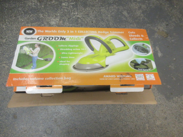 GARDEN GROOM HEDGE TRIMMER Image