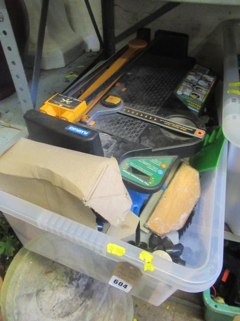 BOX OF TOOLS Image