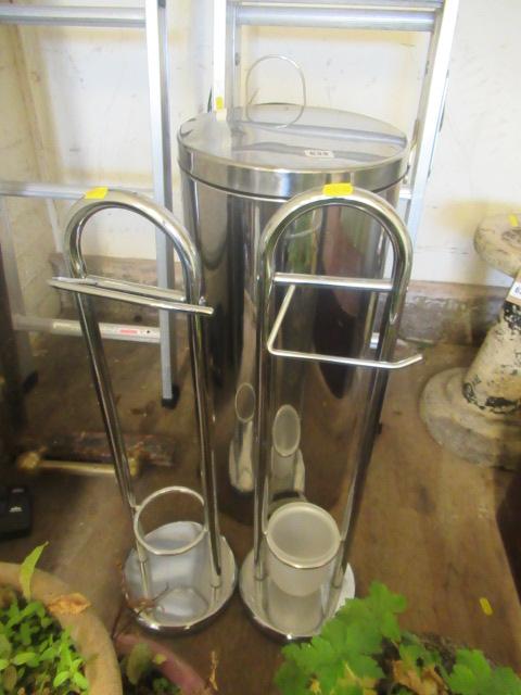 PEDAL BIN AND TWO TOILET ROLL HOLDERS Image