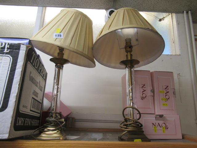 TWO TABLE LAMPS Image