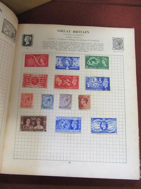 FOLDER OF DECIMAL FIRST DAY COVERS AND AN ALBUM OF STAMPS Image