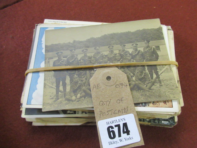 QUANTITY OF POSTCARDS Image