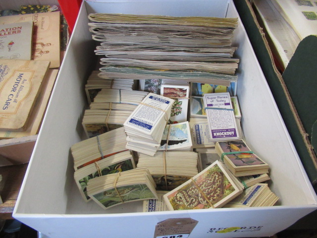 BOX OF BROOKE BOND CIGARETTE CARDS Image