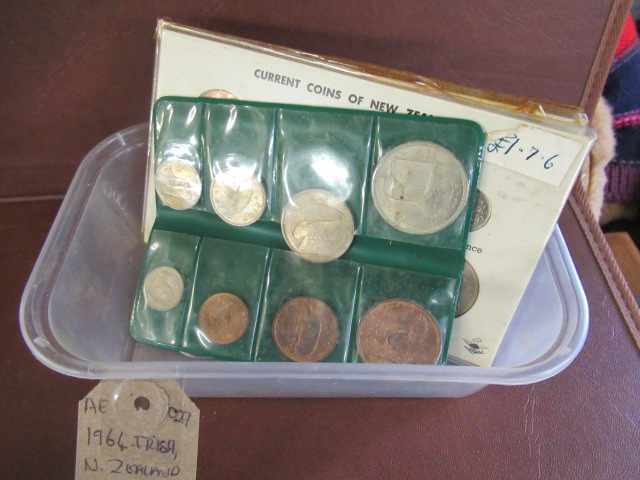 1964 IRISH NEW ZEALAND AND US PROOF COIN SETS Image