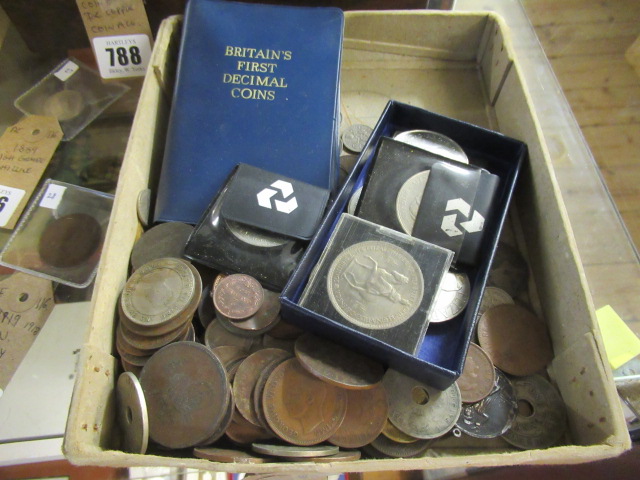 BOX OF CROWNS AND COINS INCLUDING 1906 JAMACAN PENNY ETC Image