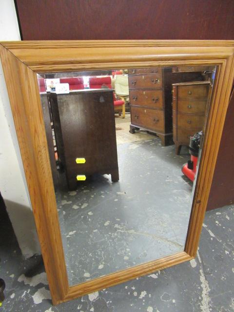 PINE FRAMED MIRROR Image