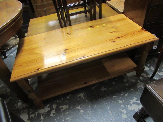 PINE COFFEE TABLE Image