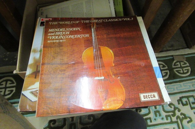 BOX OF CD'S AND LP RECORDS Image