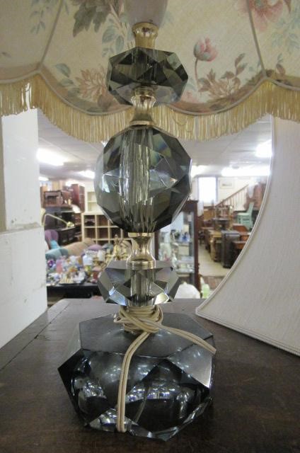 TWO TABLE LAMPS Image