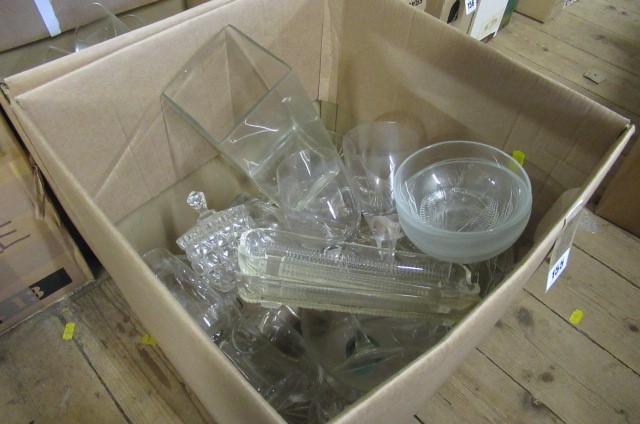 TWO BOXES OF ASSORTED GLASS Image