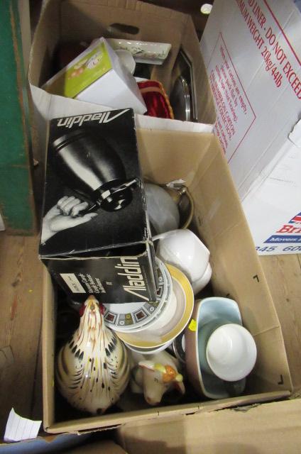 TWO BOXES OF KITCHEN WARE AND MISCELLANEOUS ITEMS Image