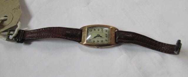 9CT GOLD GENT'S WATCH Image