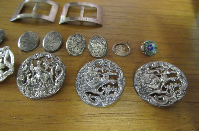 BOX OF SILVER BUTTONS ETC Image