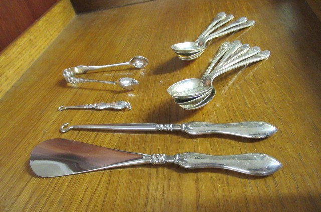 BOX OF SILVER SPOONS ETC Image