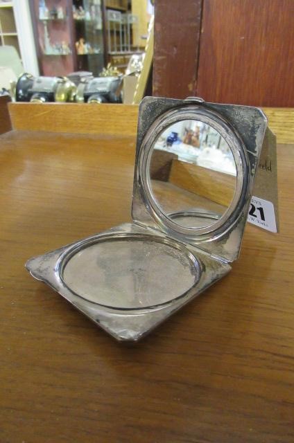 ENAMELLED SILVER COMPACT  CIRCA 1937 Image