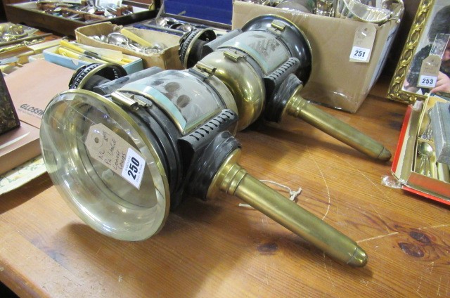 PAIR OF LARGE COACH LAMPS Image