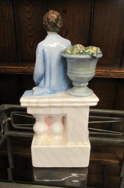 ROYAL DOULTON QUEEN MOTHER Image