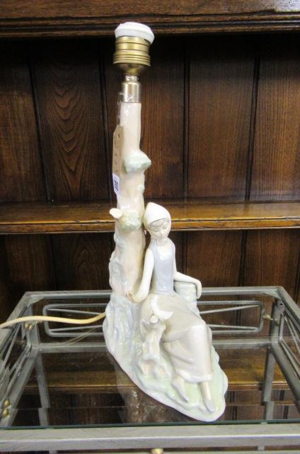 LLADRO FIGURAL TABLE LAMP Image